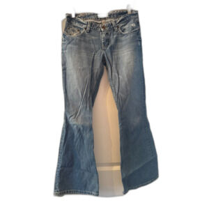 BKE Star Low Rise Flare Jean Size 28R Good Condition